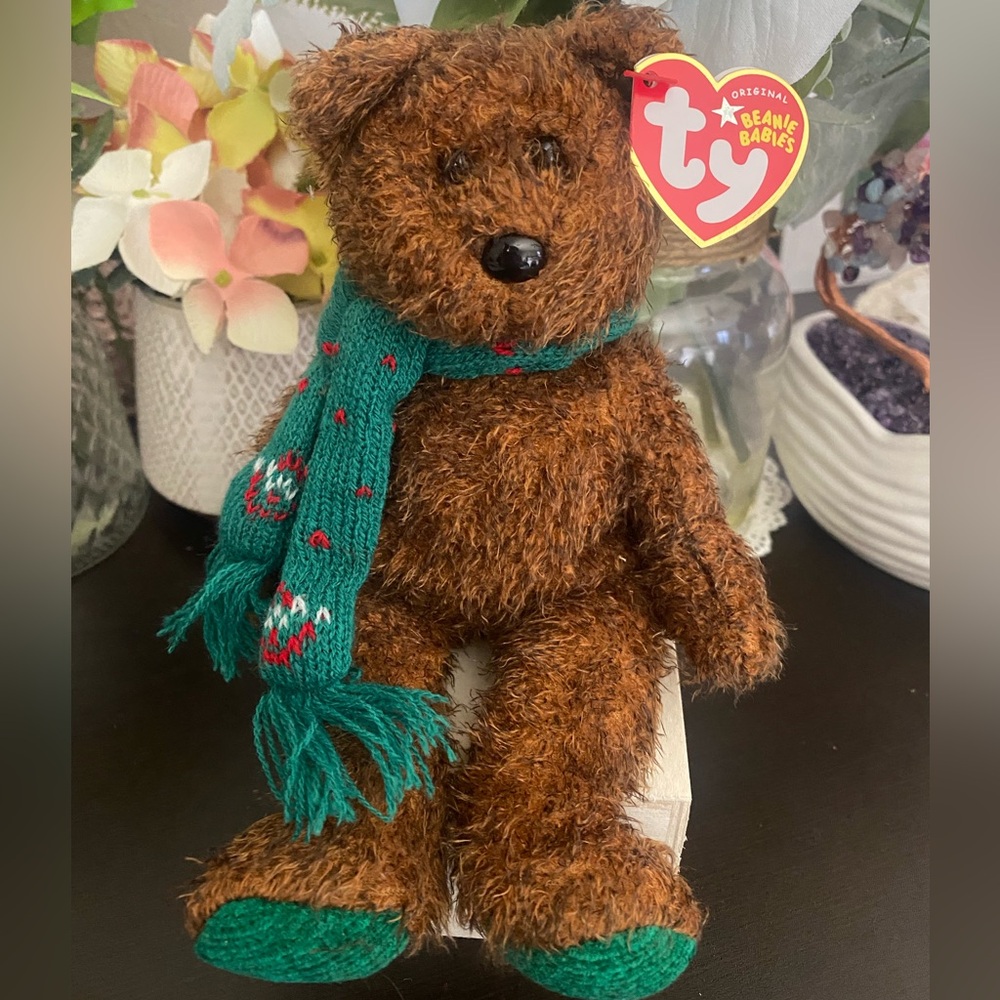 🆕🎄 RETIRED RARE TY BEANIE BABY BEAR “SEASONS GREETINGS”. MWMT!